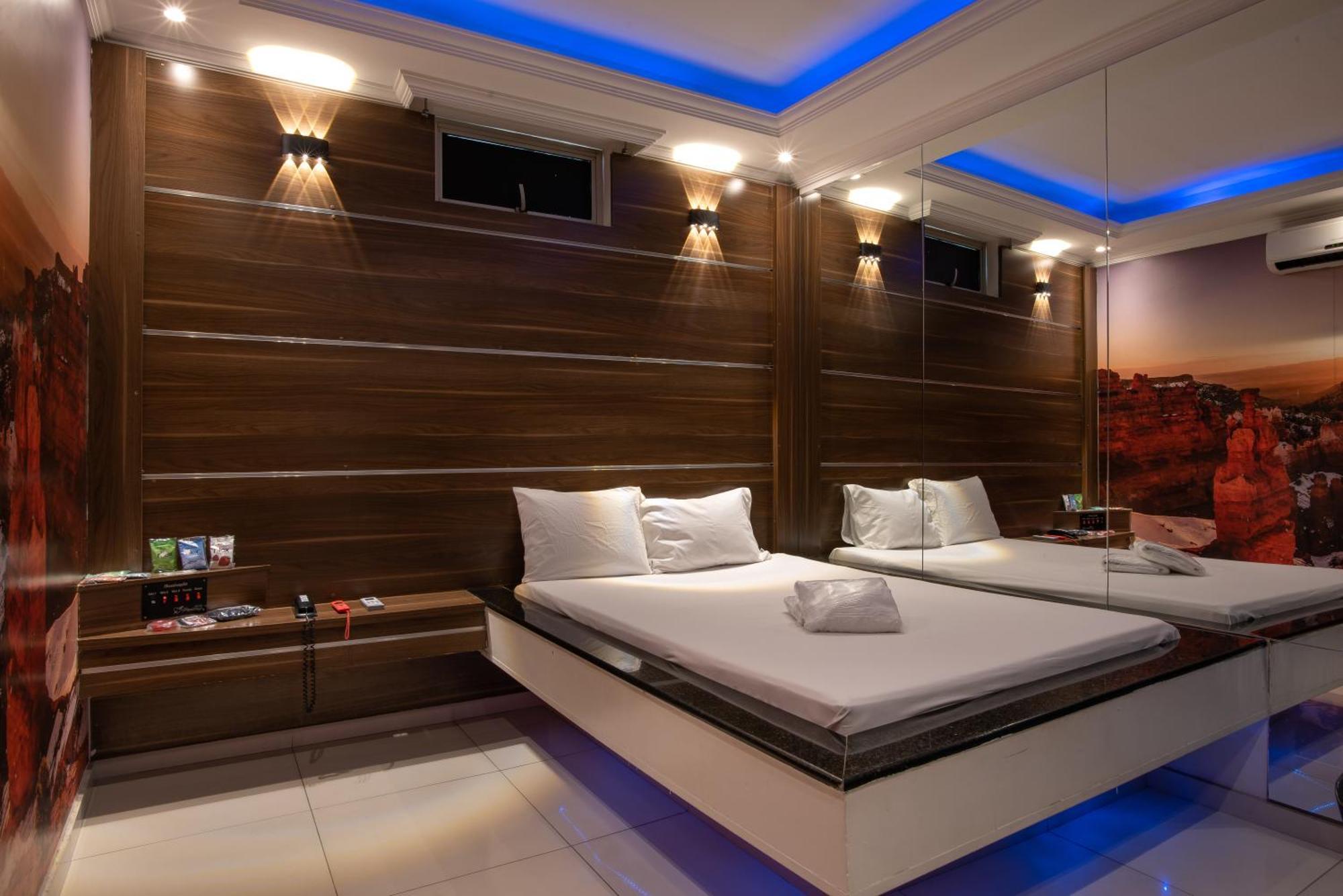 Motel Fantasy 2 (Adults Only) Contagem Extérieur photo
