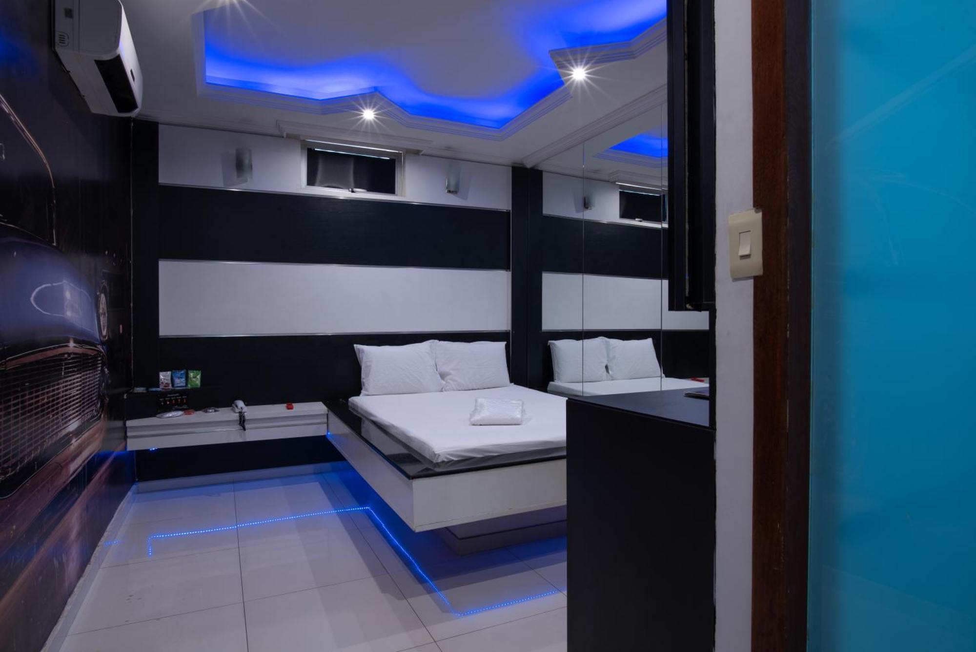 Motel Fantasy 2 (Adults Only) Contagem Extérieur photo